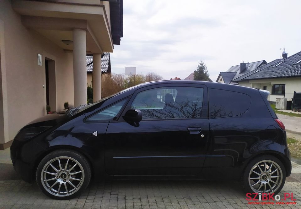 2008' Mitsubishi Colt photo #3