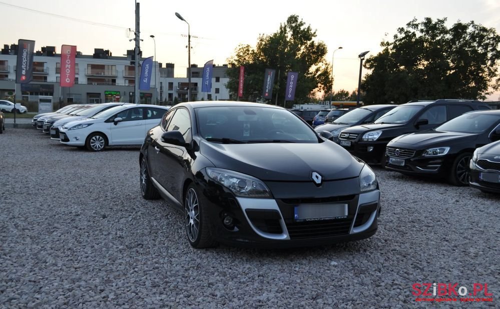 2009' Renault Megane photo #4