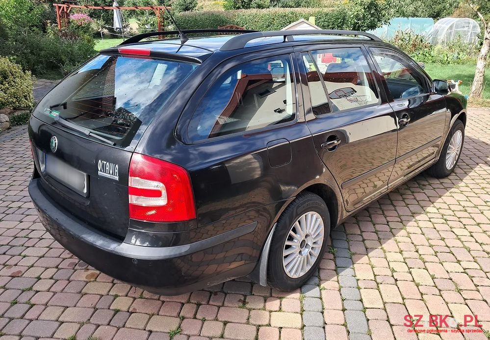 2006' Skoda Octavia photo #3