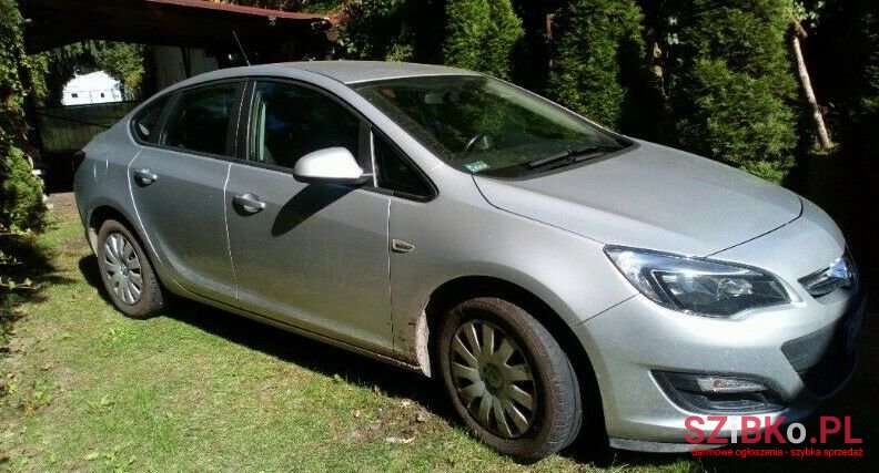 2016' Opel Astra photo #1
