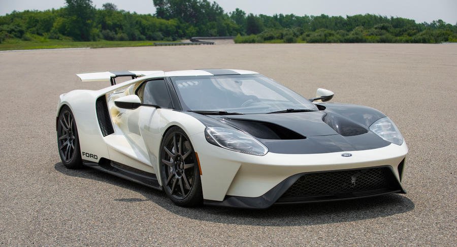 Limited-run Ford GT pays tribute to 1964 prototype
