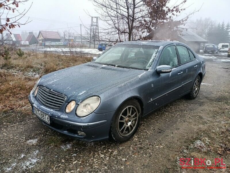 2003' Mercedes-Benz Klasa E photo #1