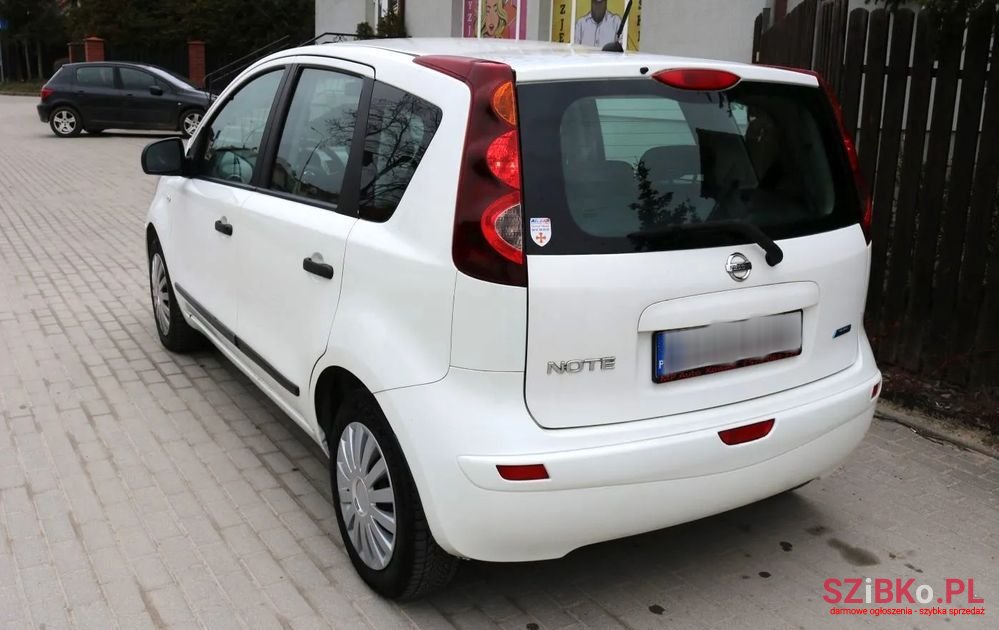 2011' Nissan Note 1.4 Acenta Eu5 photo #2