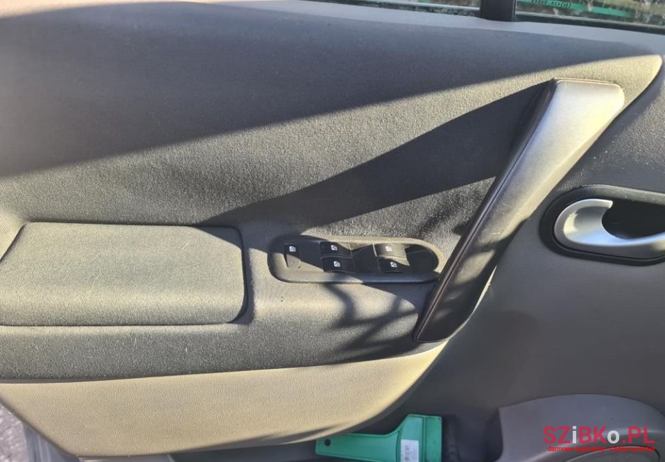 2005' Renault Grand Scenic photo #4