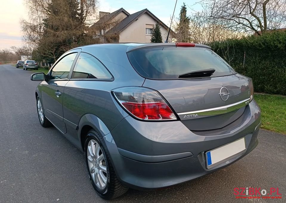 2006' Opel Astra photo #4
