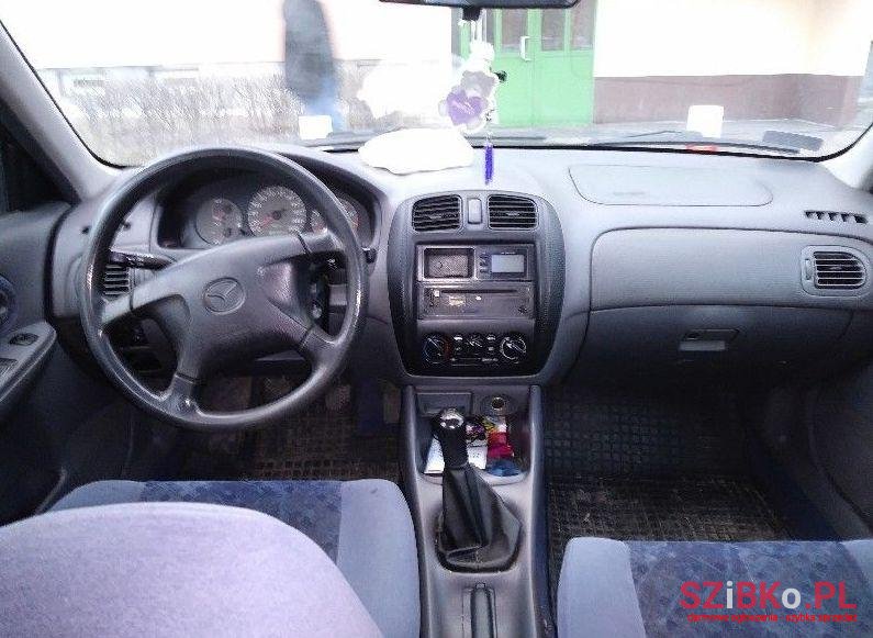1999' Mazda 323 photo #2