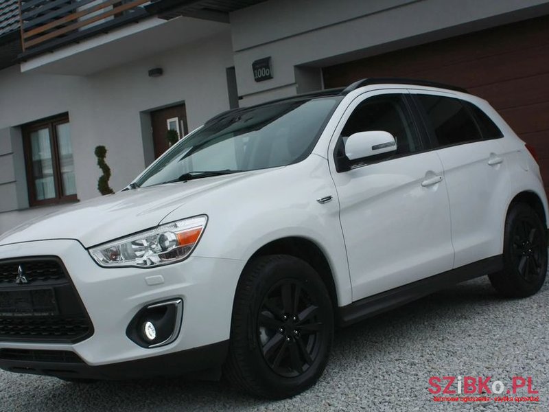 2014' Mitsubishi ASX photo #4