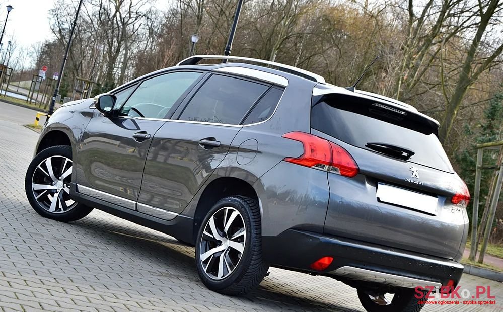 2013' Peugeot 2008 photo #2