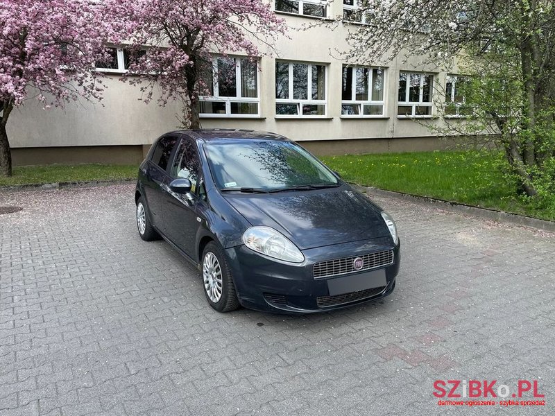 2008' Fiat Grande Punto photo #2
