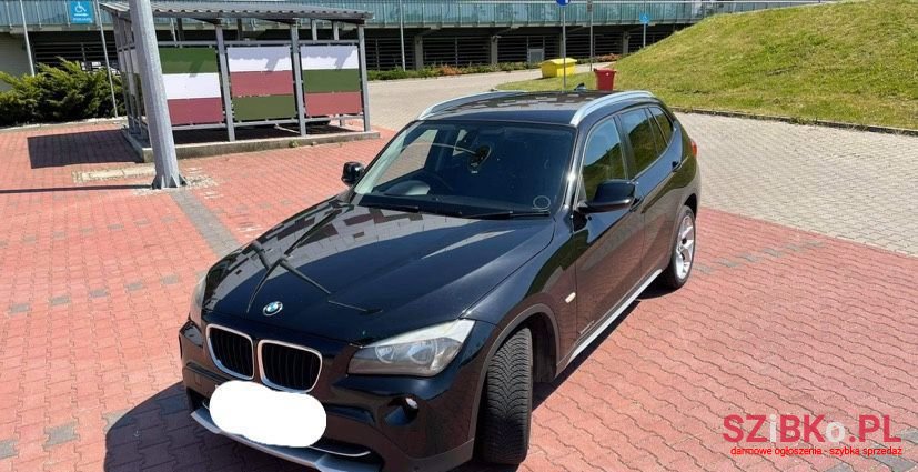 2011' BMW X1 photo #2