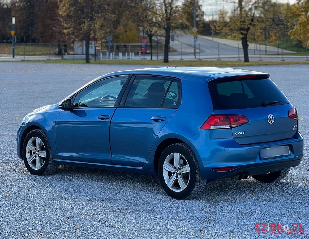 2013' Volkswagen Golf photo #4