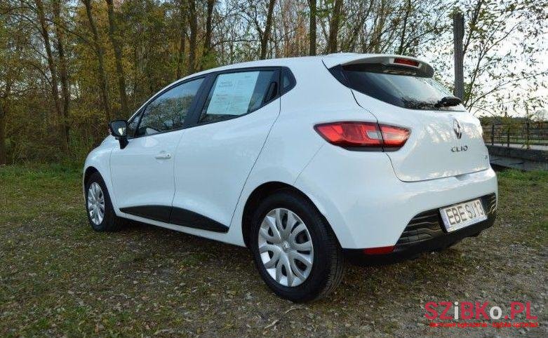 2016' Renault Clio photo #1