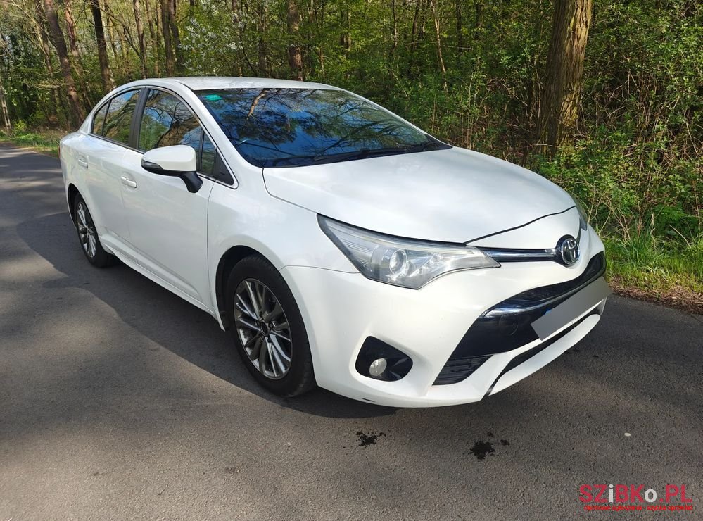 2016' Toyota Avensis photo #1