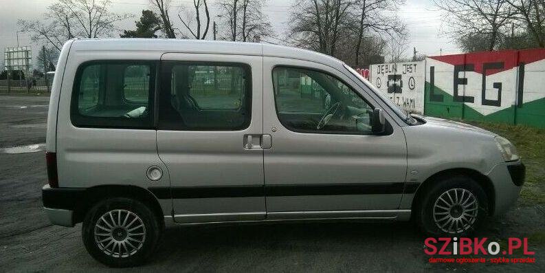 2004' Peugeot Partner photo #1
