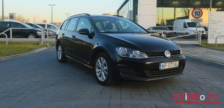 2015' Volkswagen Golf photo #1