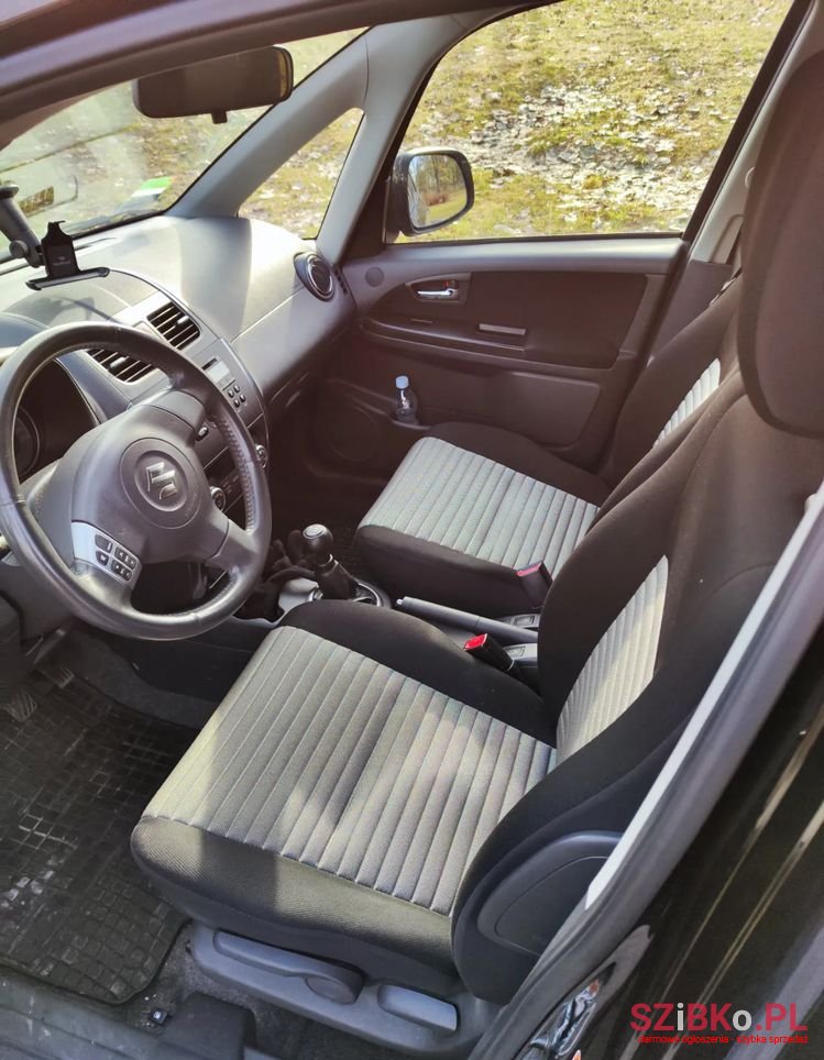 2010' Suzuki SX4 1.6 Vvt Comfort photo #3