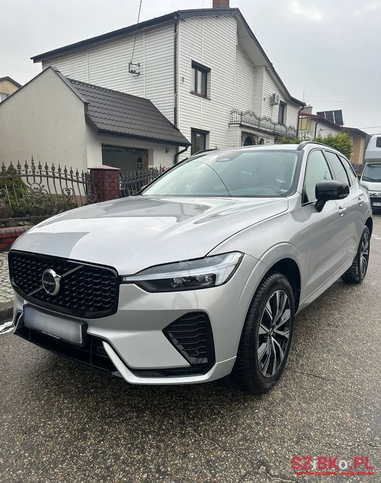 2023' Volvo Xc 60 B4 B Plus Dark photo #2