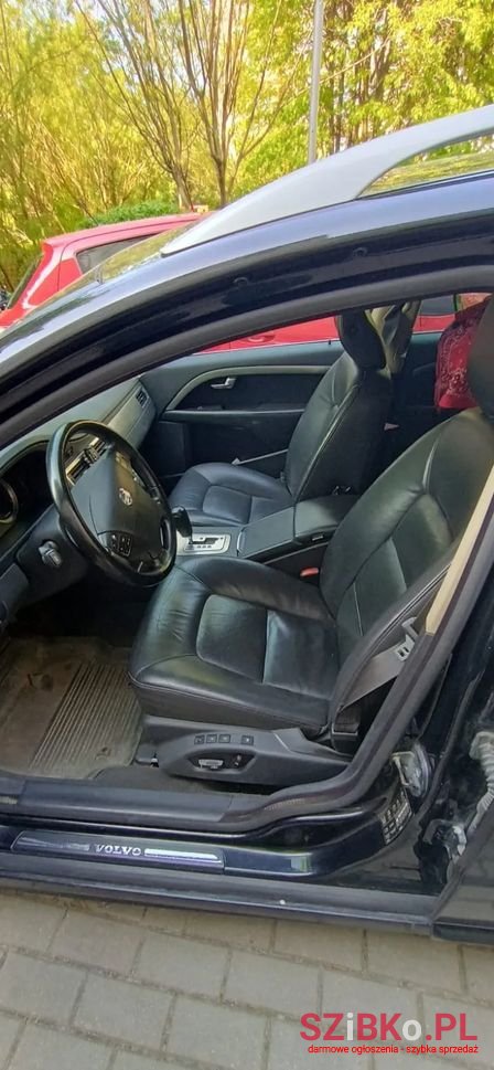 2008' Volvo V70 photo #2