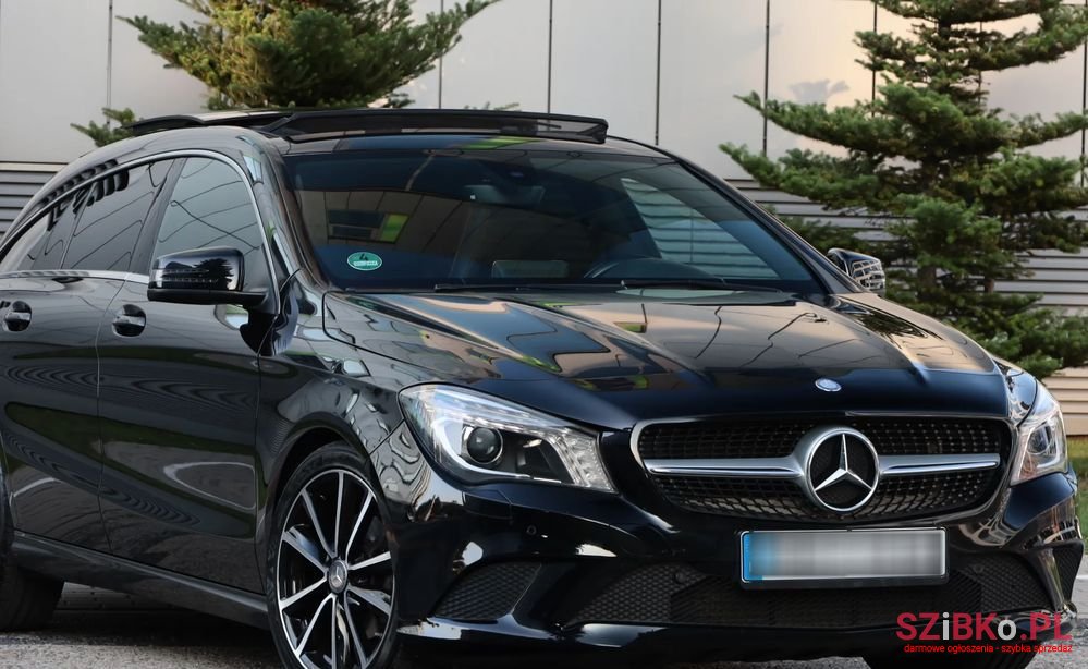 2015' Mercedes-Benz CLA photo #2