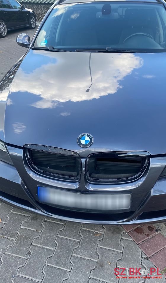 2008' BMW 3 Series 318I photo #2