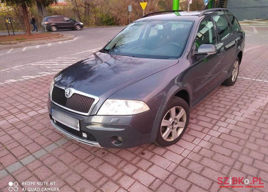 2007' Skoda Octavia photo #2