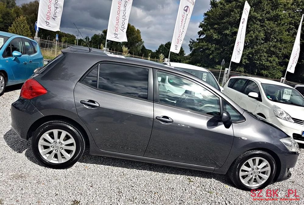 2007' Toyota Auris 2.0 D-4D Executive photo #4