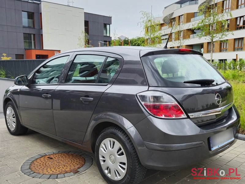 2012' Opel Astra Iv 1.6 Active photo #4