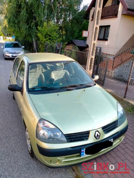 2006' Renault Clio photo #2