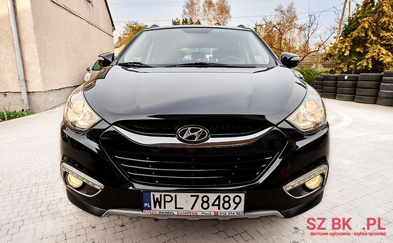 2011' Hyundai ix35 photo #2