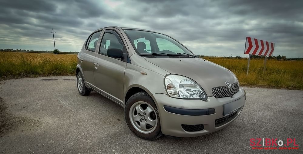 2004' Toyota Yaris 1.0 Base photo #5