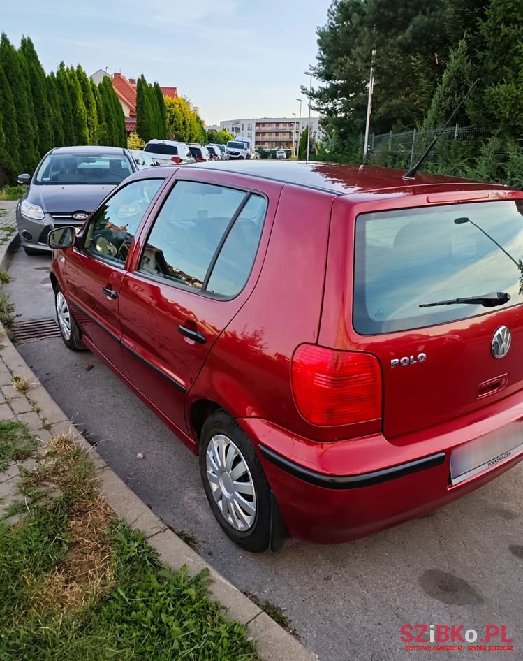 2001' Volkswagen Polo photo #4