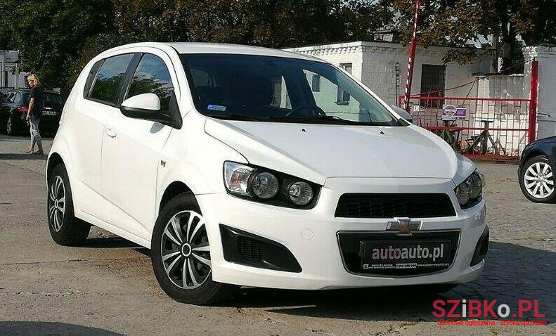 2013' Chevrolet Aveo photo #1