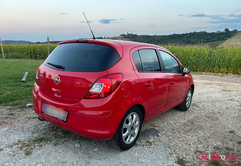 2012' Opel Corsa 1.4 16V Edition photo #5