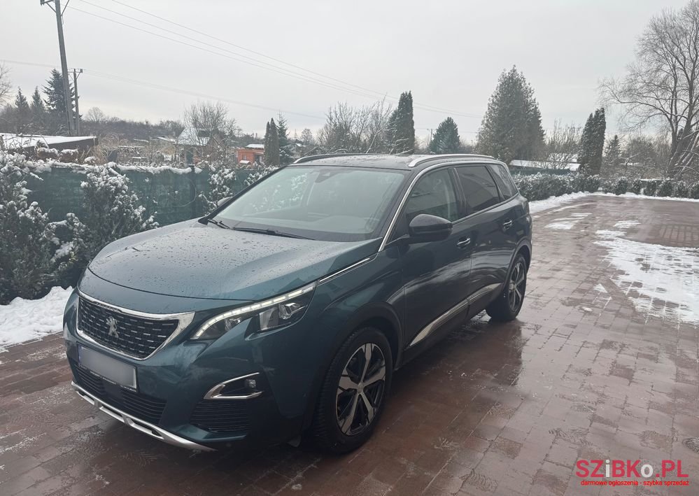 2017' Peugeot 5008 photo #1