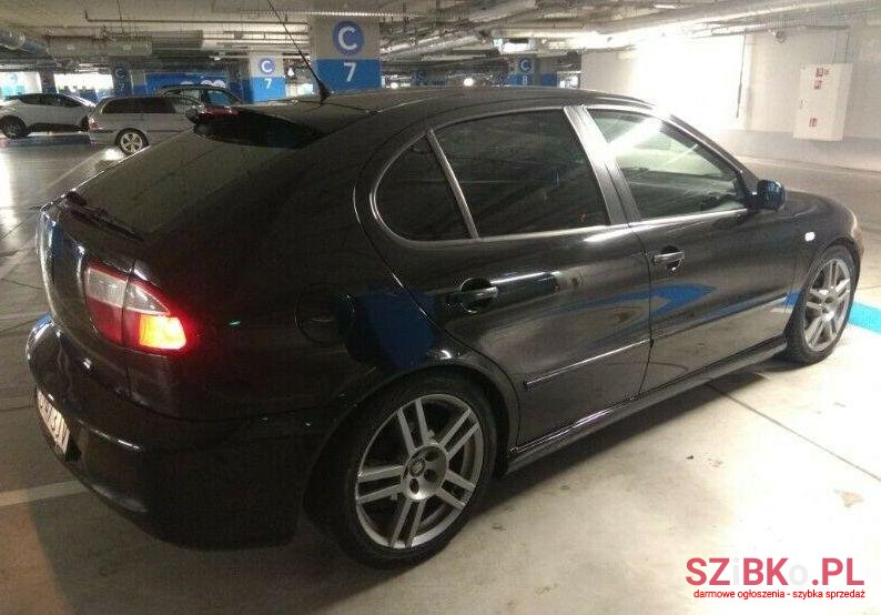 2002' SEAT Leon photo #1