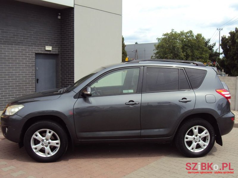 2009' Toyota RAV4 photo #3