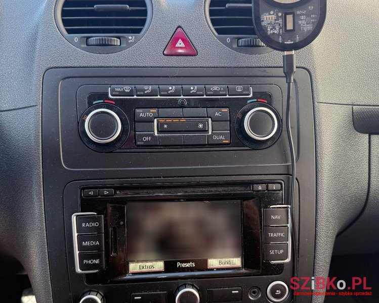 2011' Volkswagen Caddy photo #6