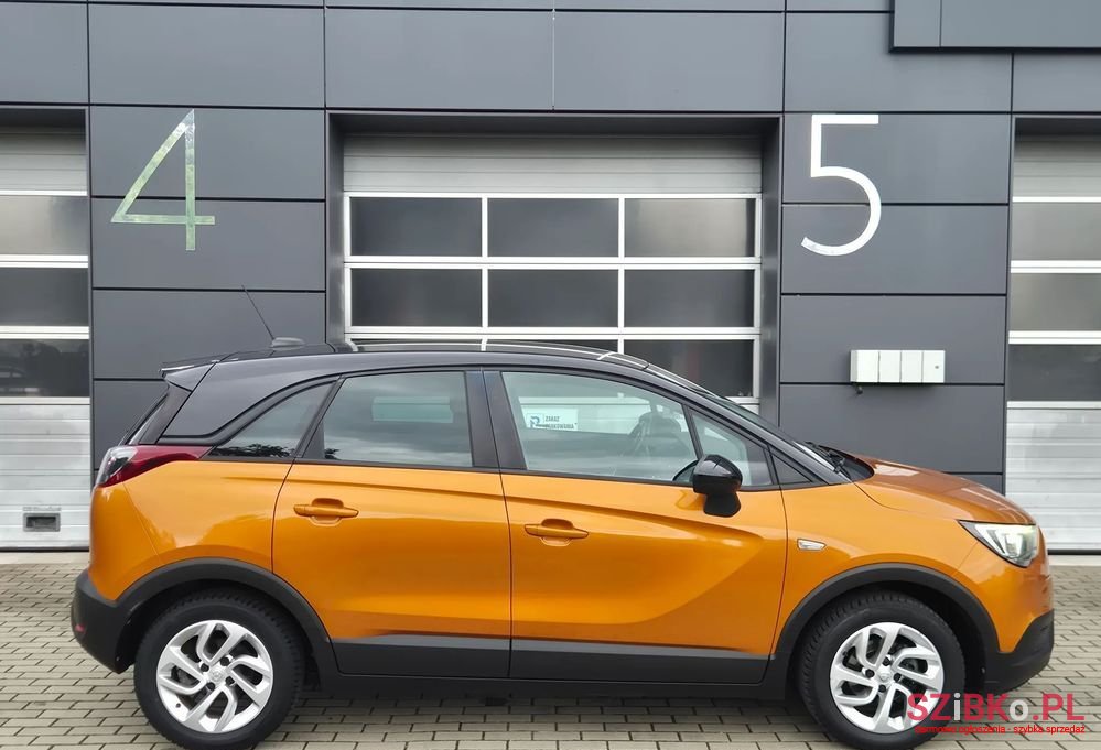 2017' Opel Crossland X 1.2 Limited Edition photo #3