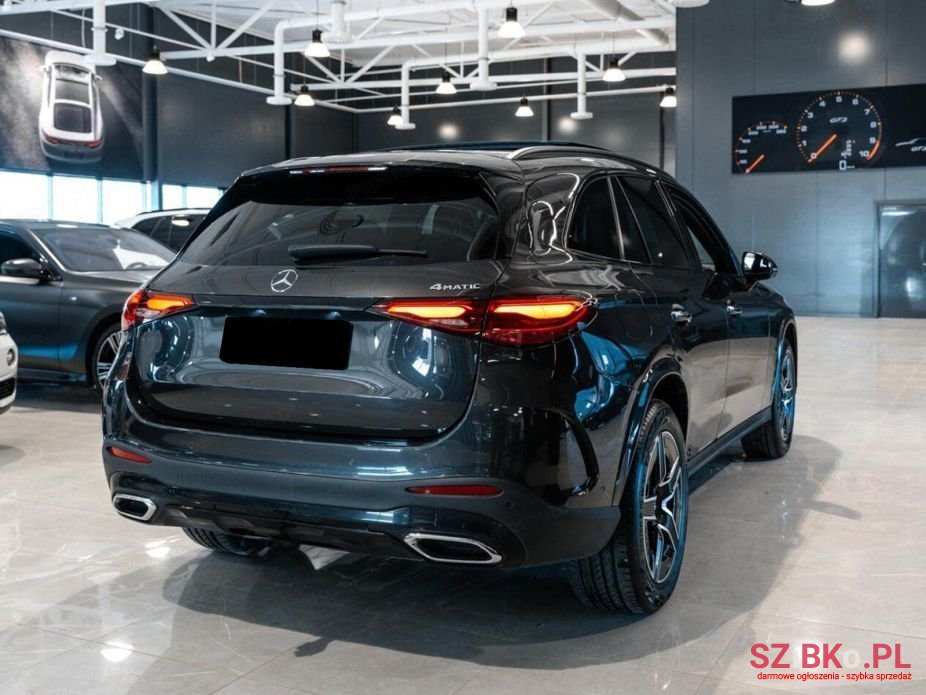 2024' Mercedes-Benz GLC photo #5