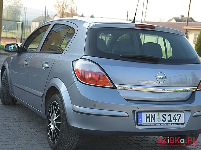 2004' Opel Astra photo #4