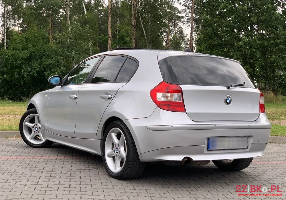 2005' BMW 1 Series 116I photo #5