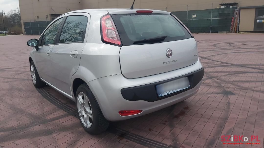 2010' Fiat Punto Evo photo #2
