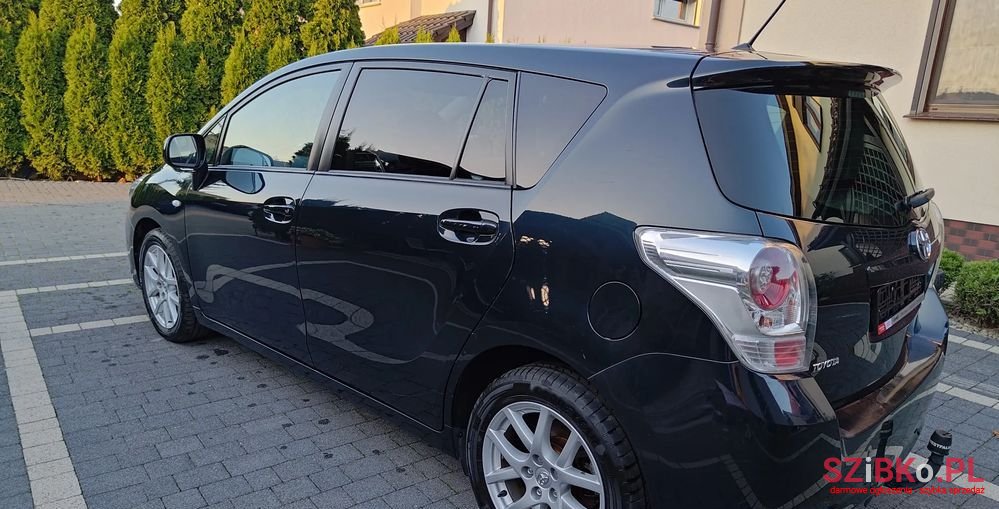 2012' Toyota Verso photo #3