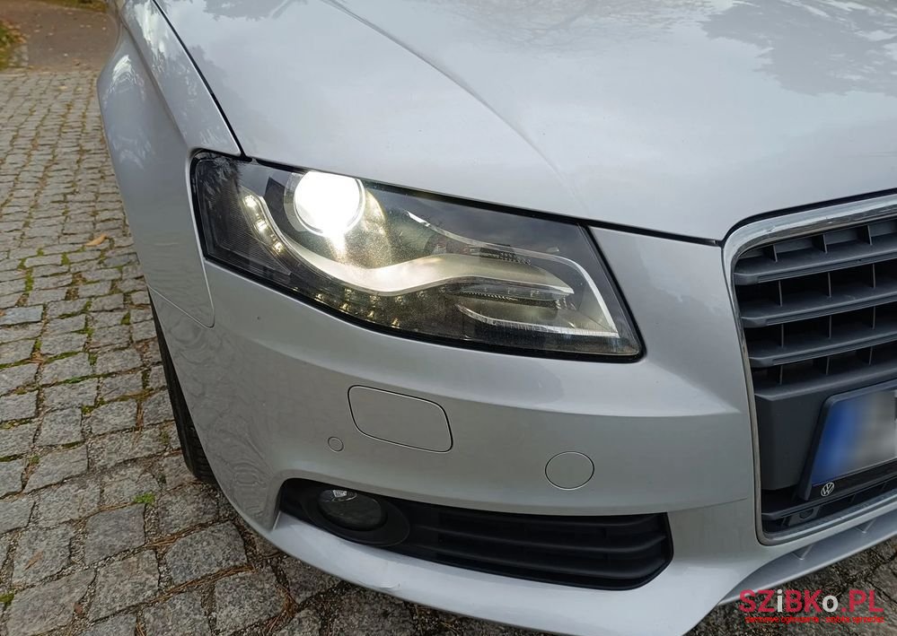 2011' Audi A4 photo #6