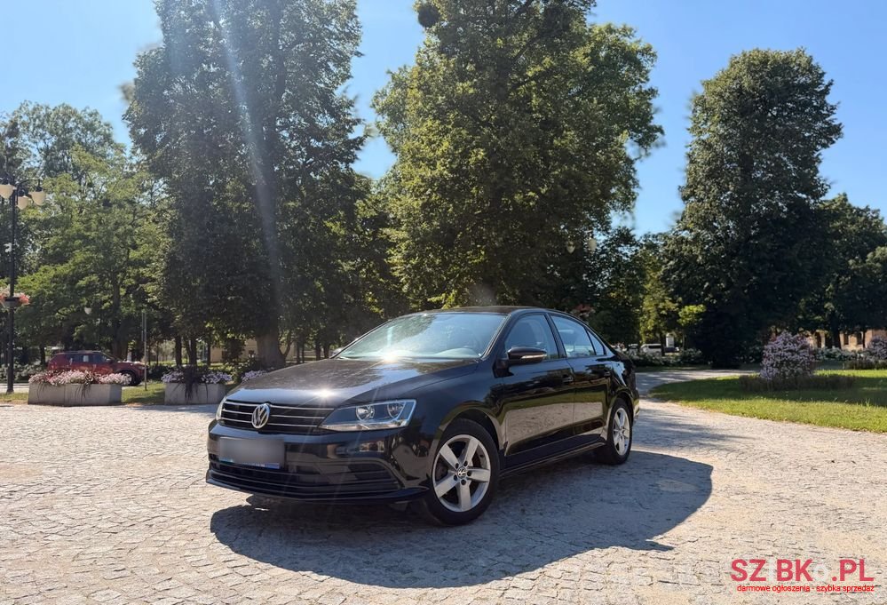2017' Volkswagen Jetta photo #1