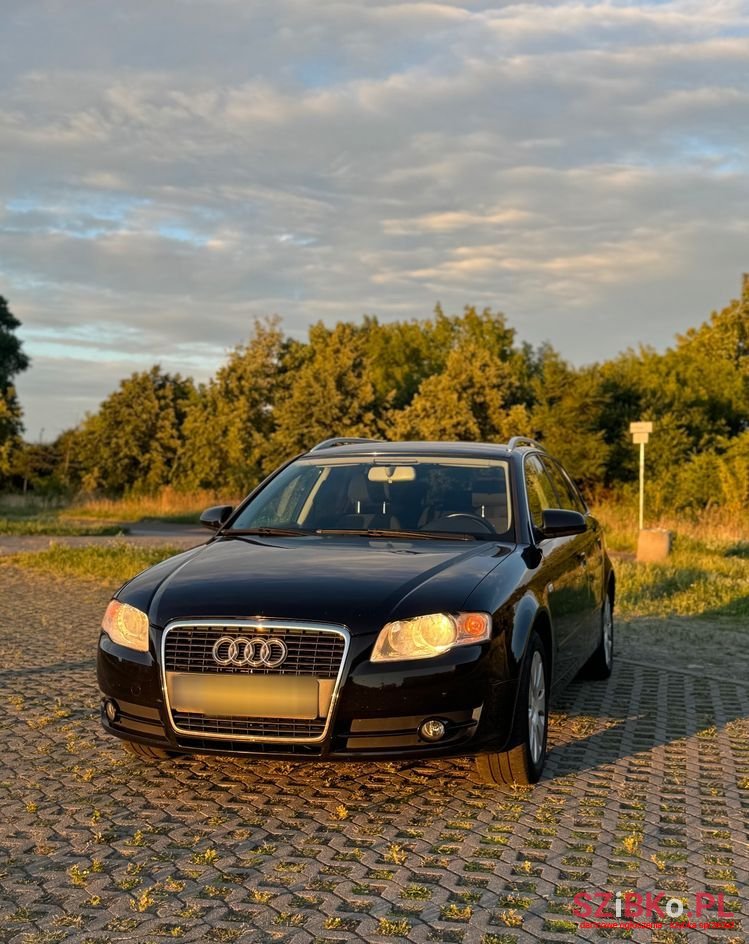 2005' Audi A4 Avant photo #2