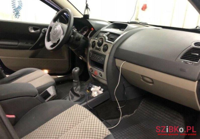 2004' Renault 18 photo #1