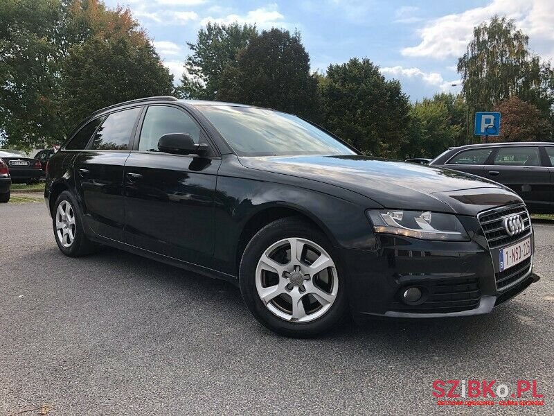 2011' Audi A4 photo #1