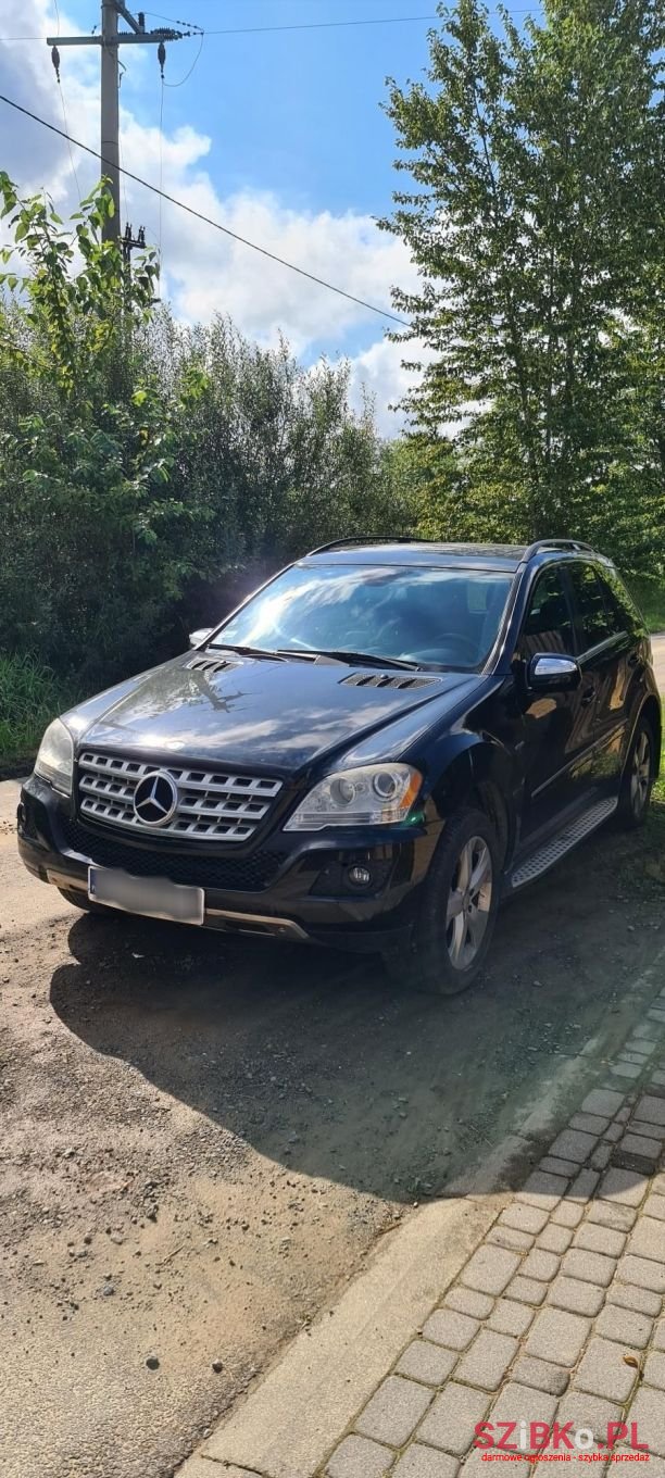 2009' Mercedes-Benz Ml photo #1