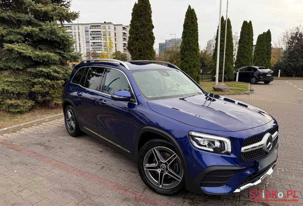 2023' Mercedes-Benz GLB photo #2